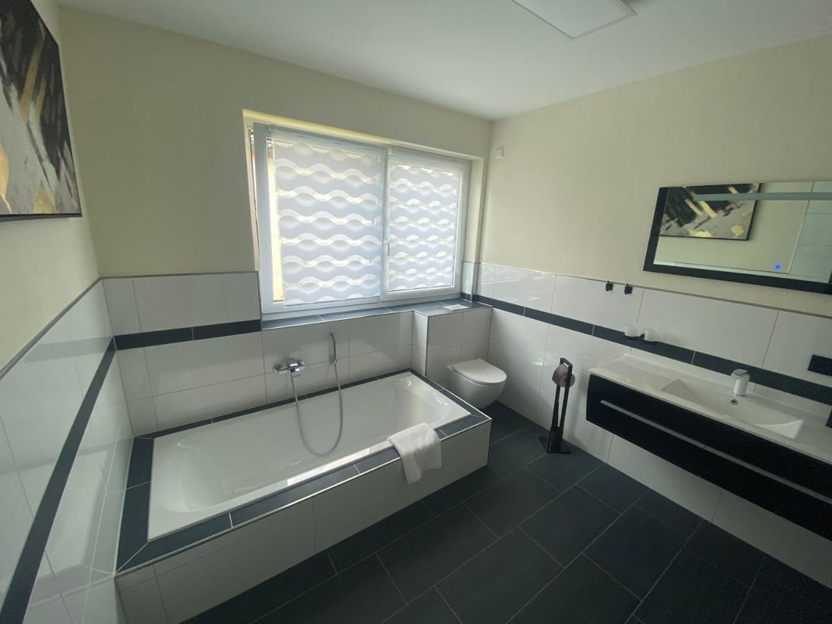 Apartments Saaldorf-Ferienhaus Mit 6 Apartments 45Qm-120Qm Direkt Am Thueringer Meer-Bleilochtalsperre 바트 로벤슈타인 외부 사진